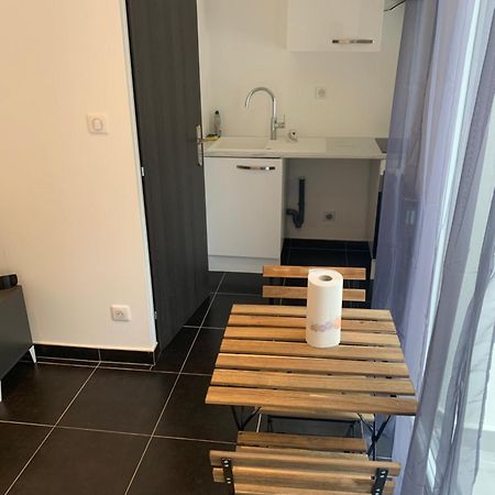 Jolie Maisonnette Avec Terrasse Nancy Centre Екстериор снимка